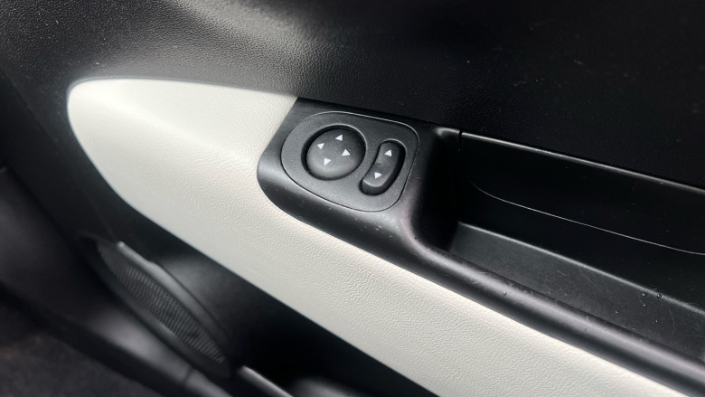 Fiat 500 1.0 Mild Hybrid Dolcevita [Part Leather] 3dr Petrol Hatchback